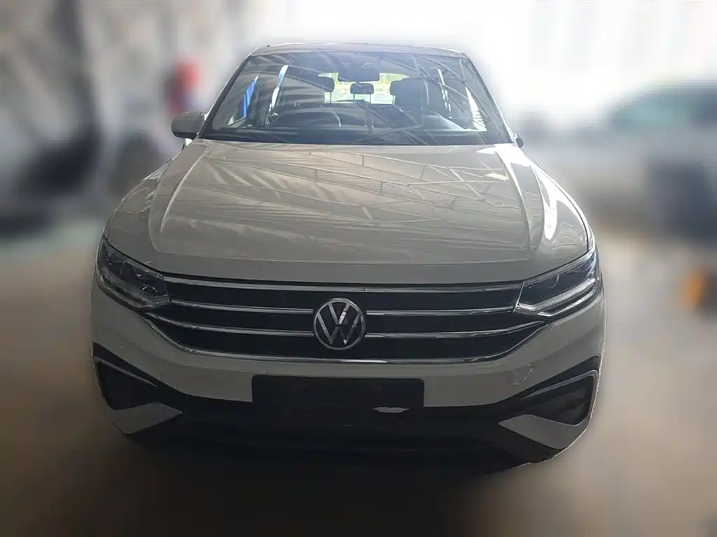 Volkswagen Tiguan L 2022 — фото 5