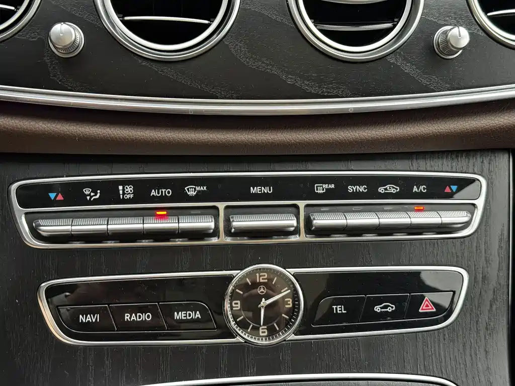 Mercedes-Benz E-Class 2019 — фото 6