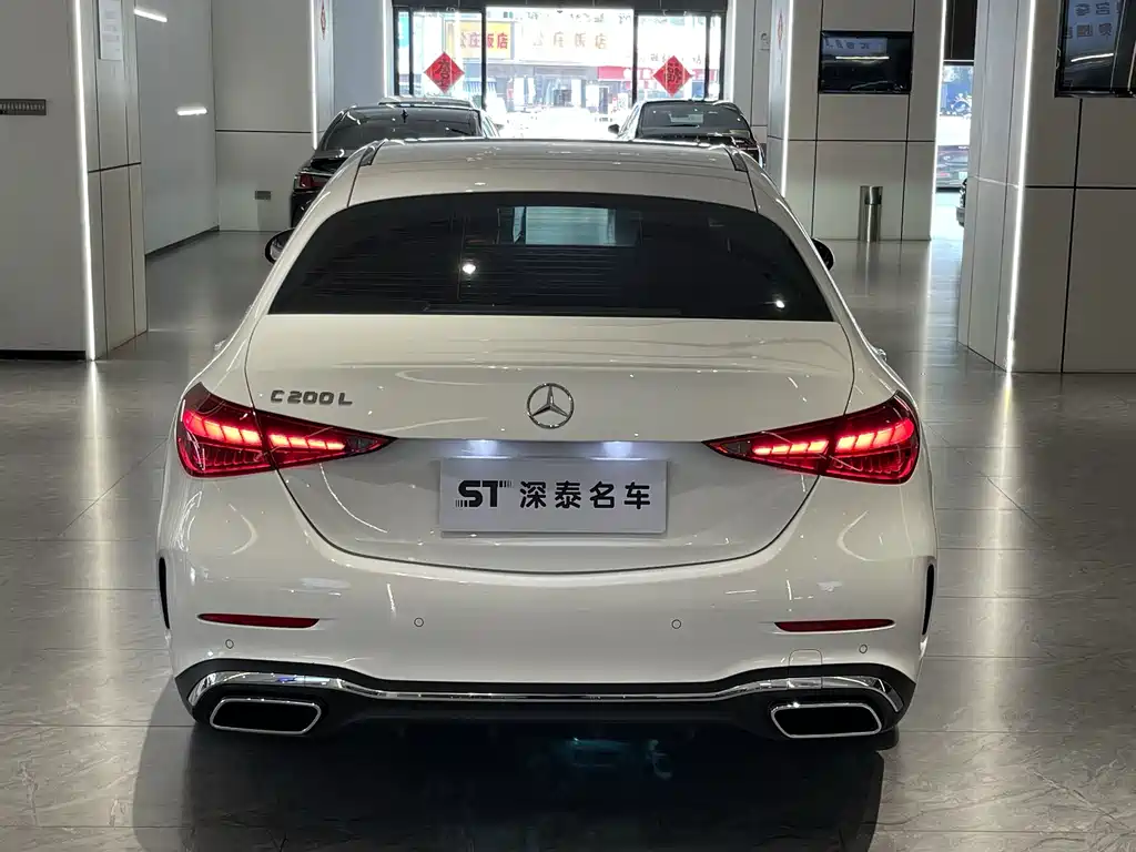 Mercedes-Benz C-Class 2023 — фото 12