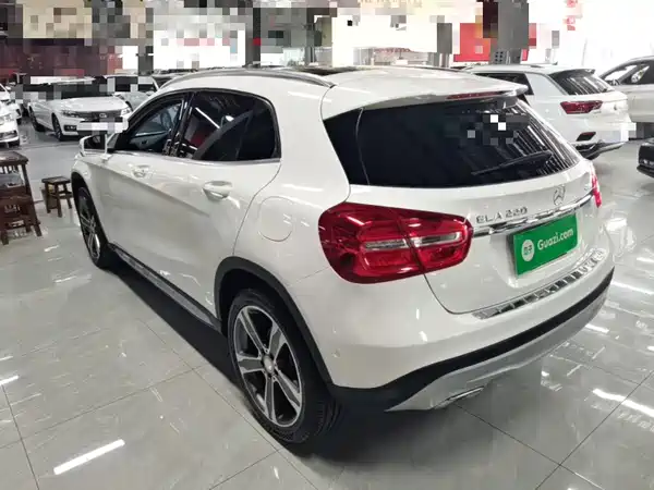 Mercedes-Benz GLA 2016