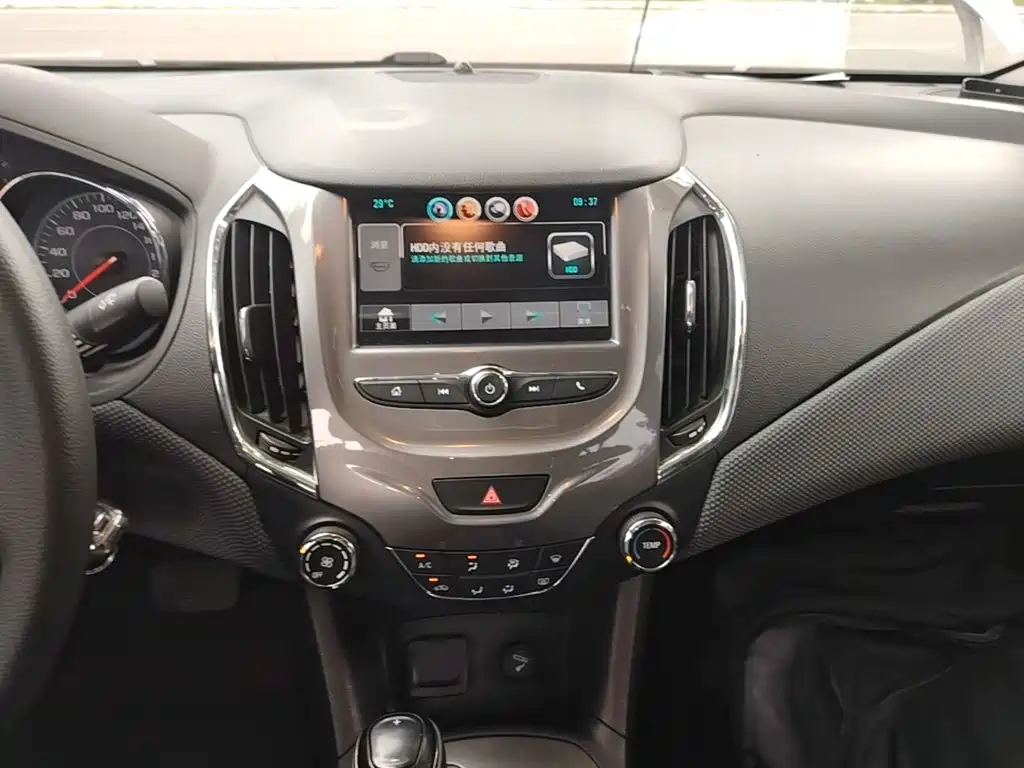Chevrolet Cruze 2017 — фото 13