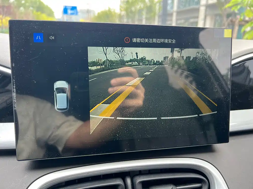 Geely Galaxy Starwish 2025 — фото 10