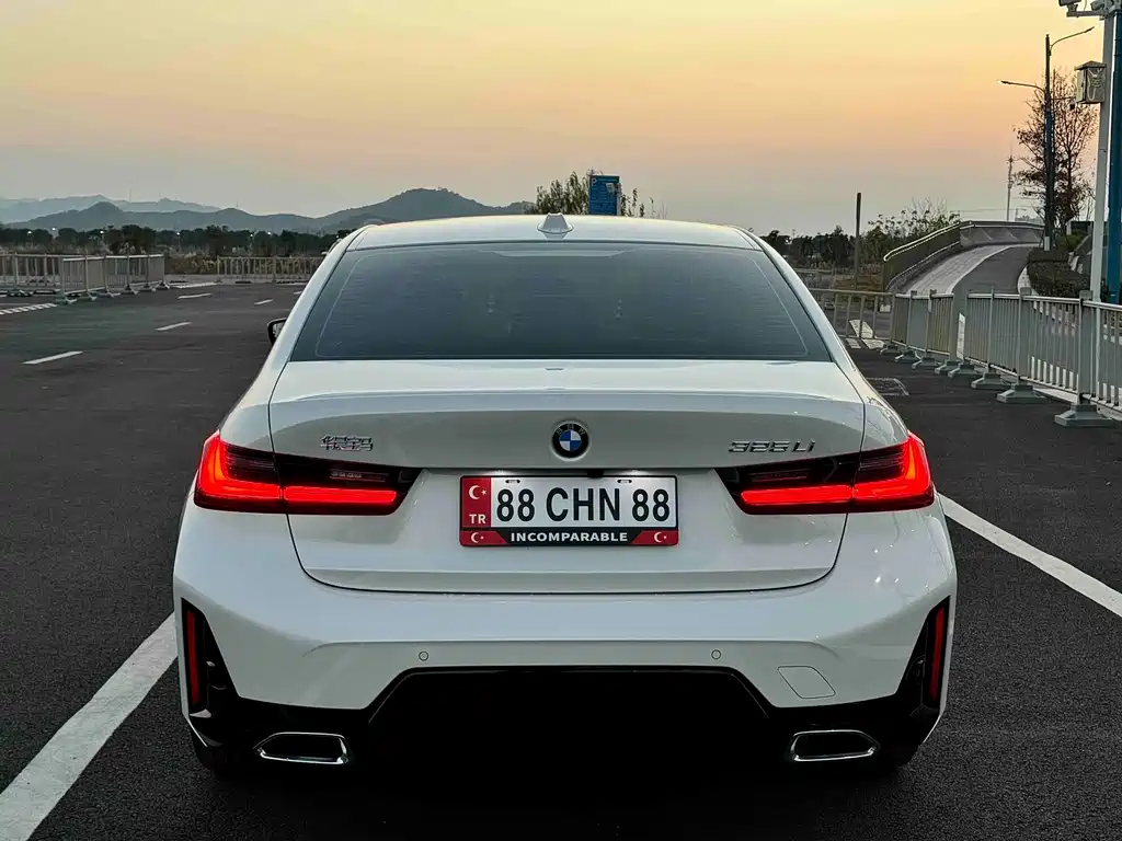 BMW 3 Series 2022 — фото 10