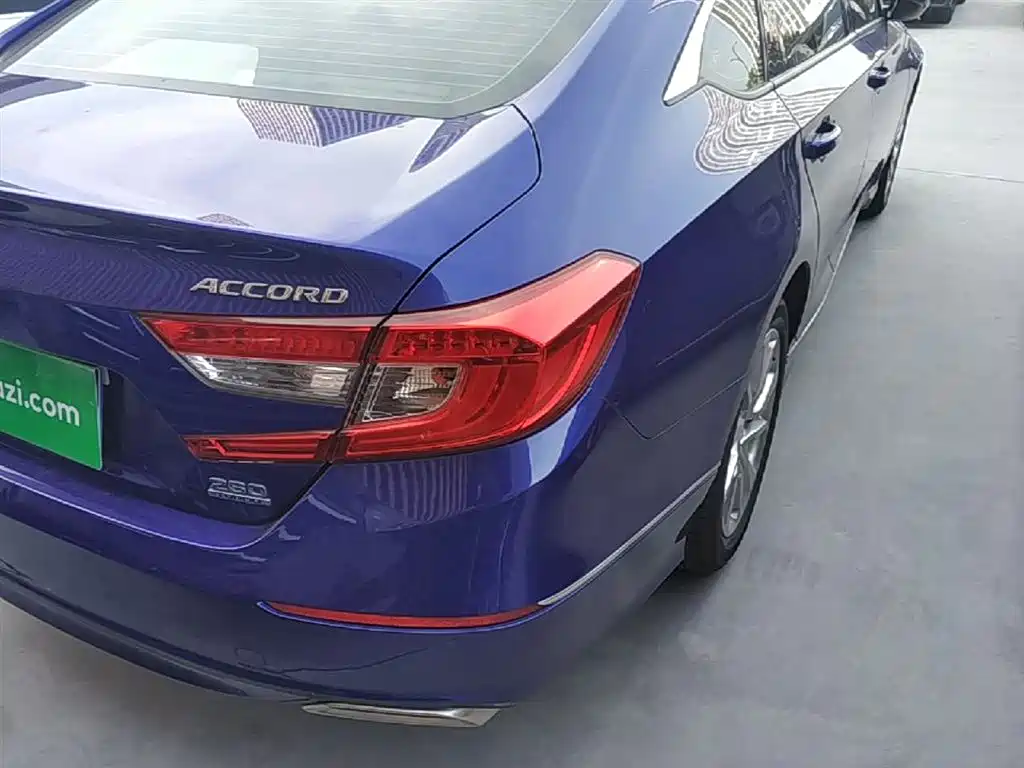Honda Accord 2020 — фото 8