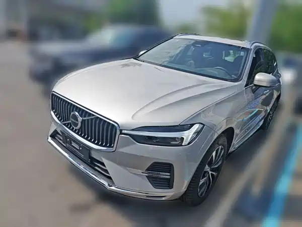 Volvo XC60 2025