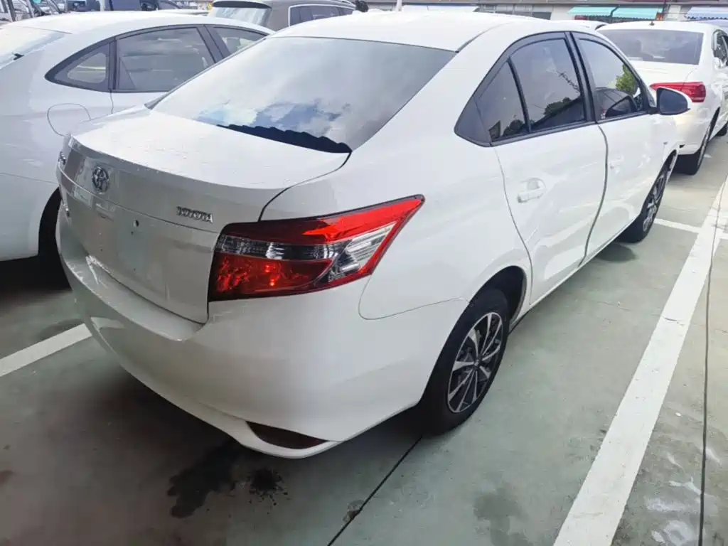Toyota Vios 2015
