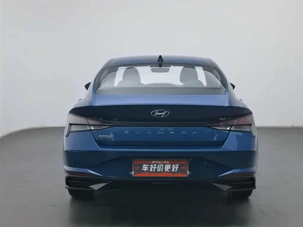 Hyundai Elantra 2023 — фото 4