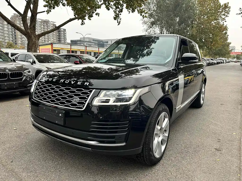 Land Rover Range Rover 2020 — фото 1
