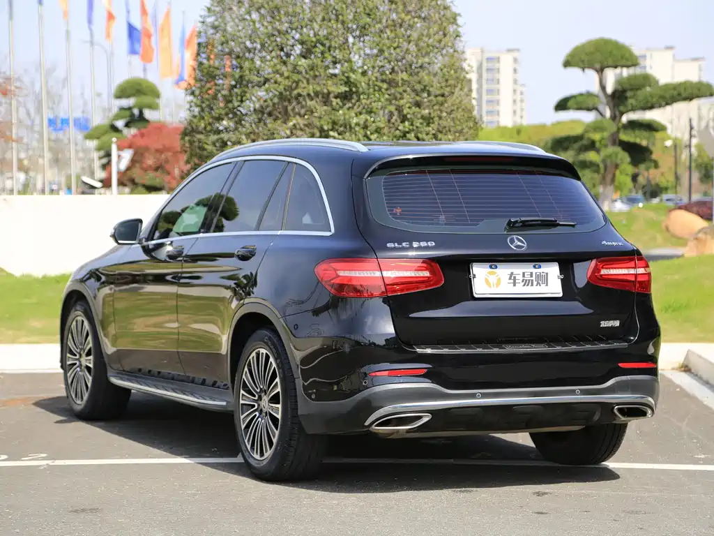 Mercedes-Benz GLC 2018 — фото 20