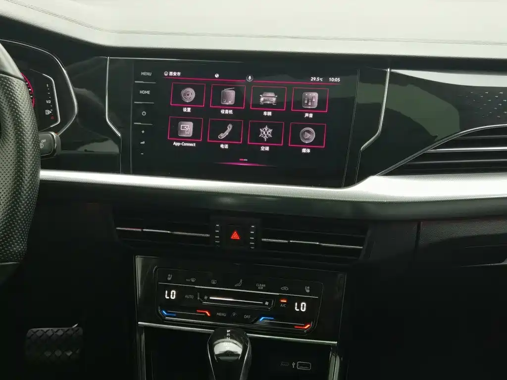 Volkswagen Passat 2022 — фото 12