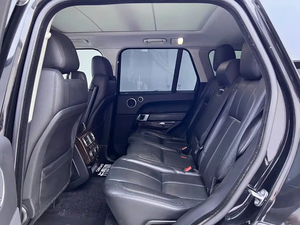 Land Rover Range Rover 2018 — фото 17