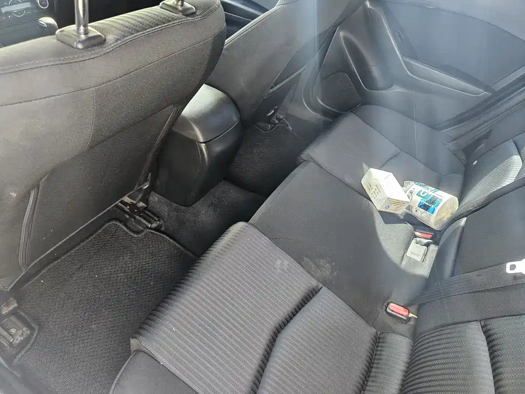 Mazda 3 Axela 2016