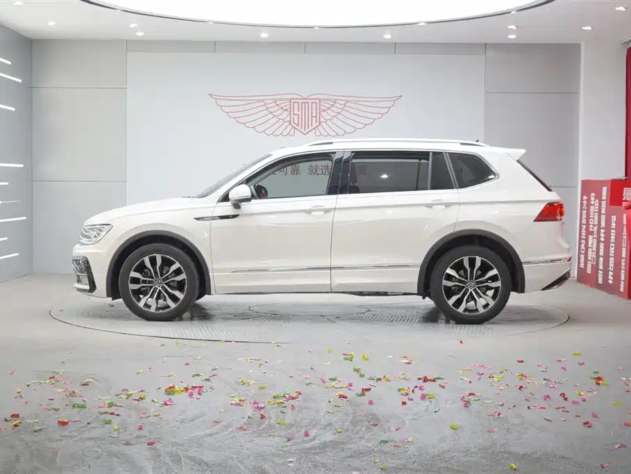 Volkswagen Tiguan L 2021 — фото 2