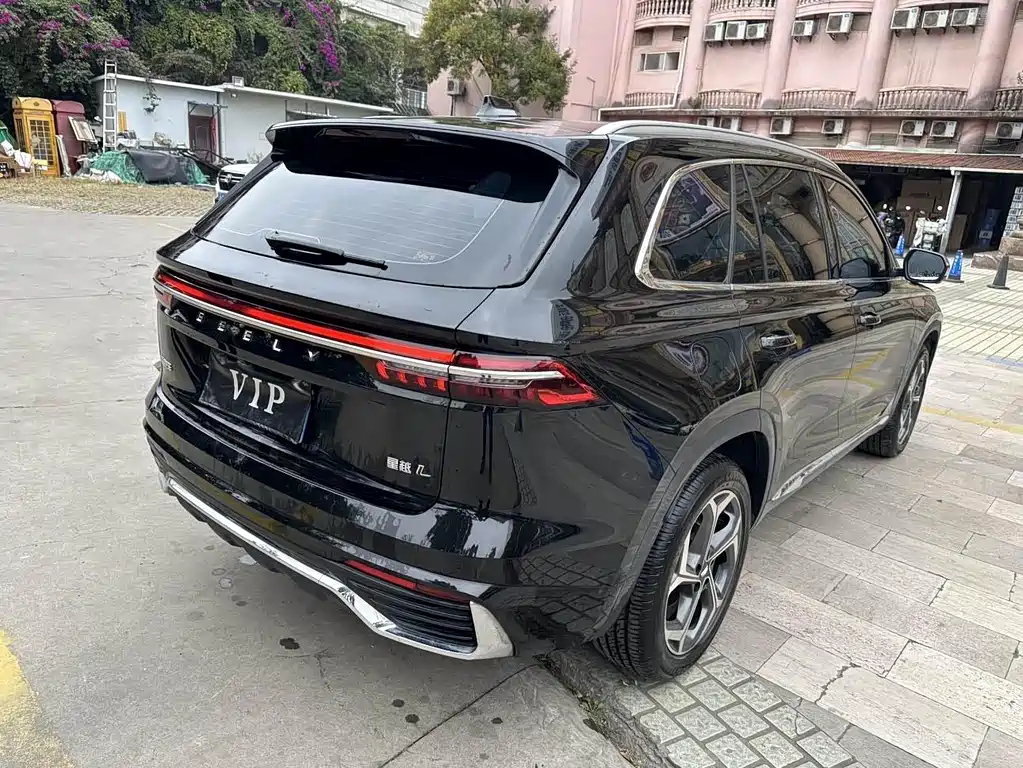 Geely Xingyue L 2022 — фото 11