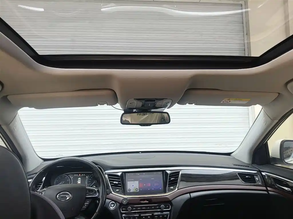 GAC Motor Trumpchi GS8 2018 — фото 18
