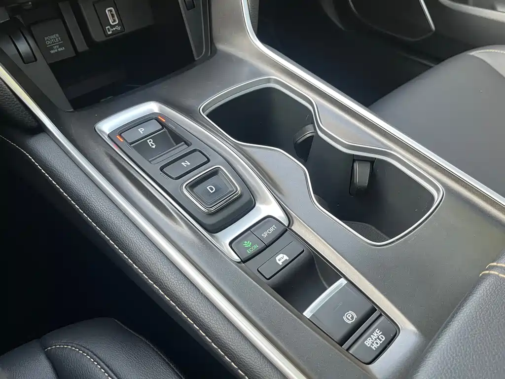Honda Accord 2023 — фото 13