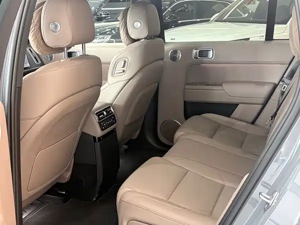 Li Auto L7 2025