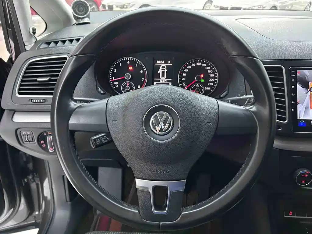Volkswagen Sharan 2016 — фото 12