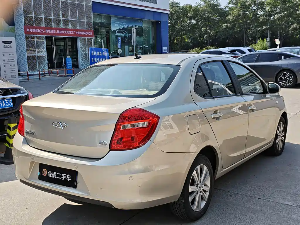 Chery E3 2013