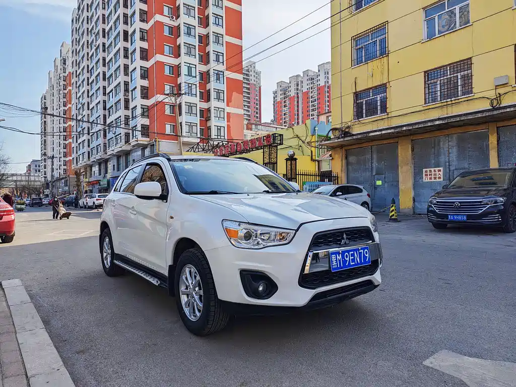 Mitsubishi ASX 2015 — фото 3