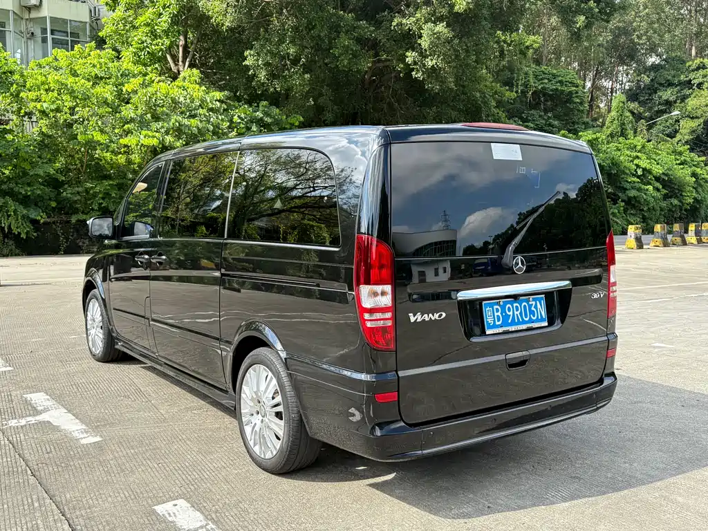 Mercedes-Benz Viano 2016 — фото 18