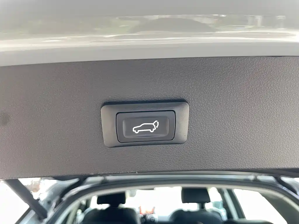 Audi Q2L 2022