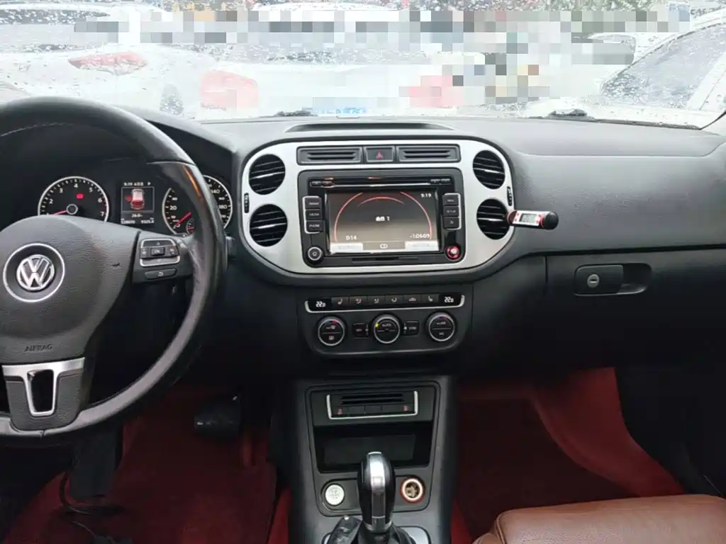 Volkswagen Tiguan 2015 — фото 13