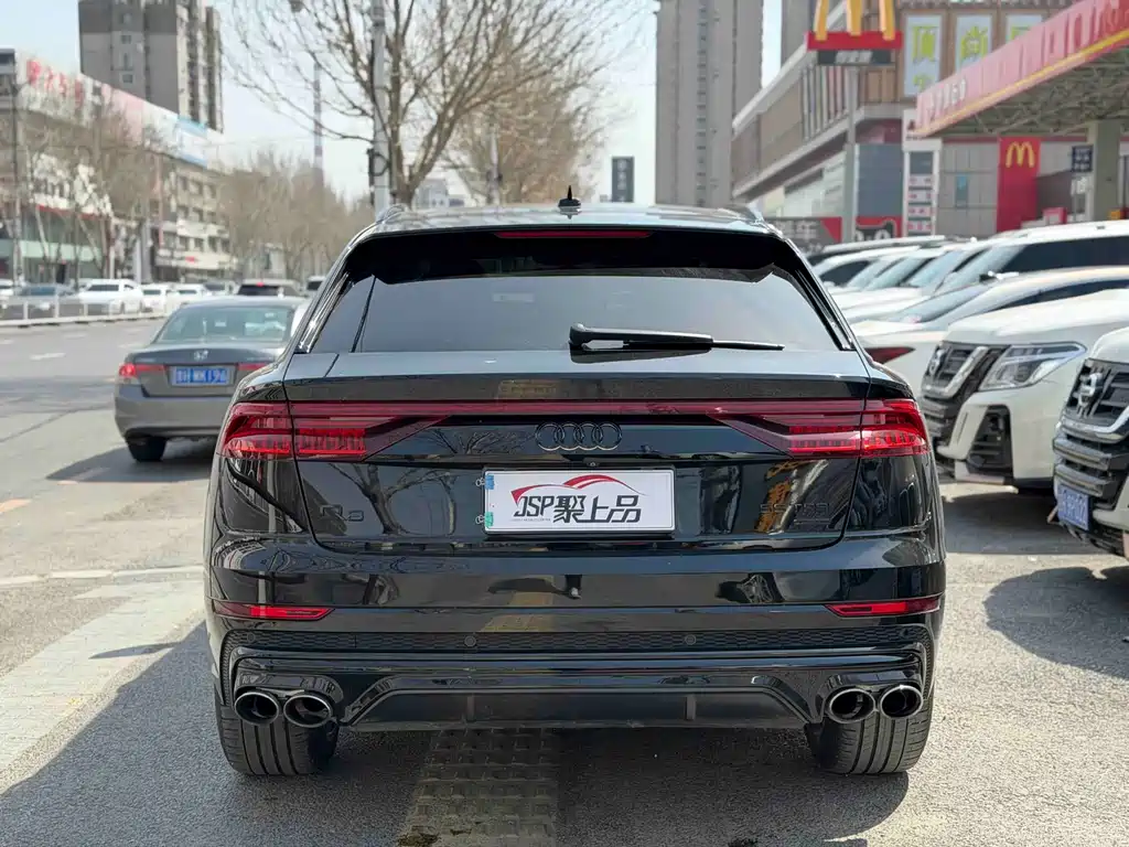 Audi Q8 2019 — фото 14