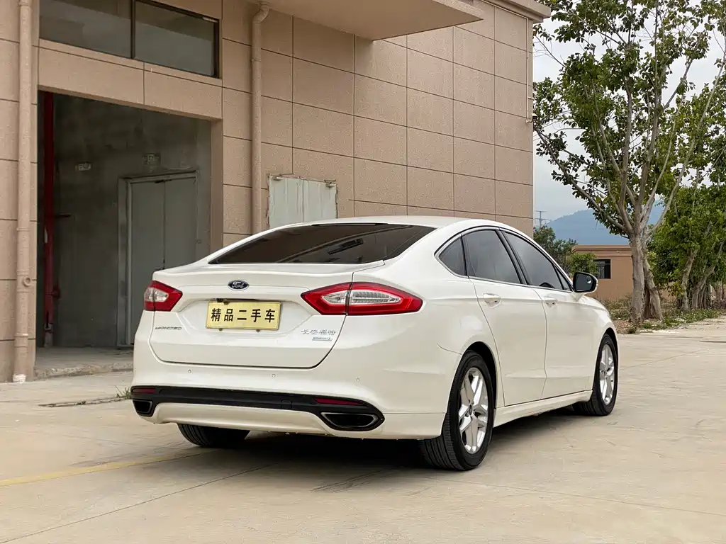 Ford Mondeo 2016 — фото 7