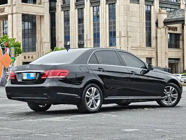 Mercedes-Benz E-Class 2013