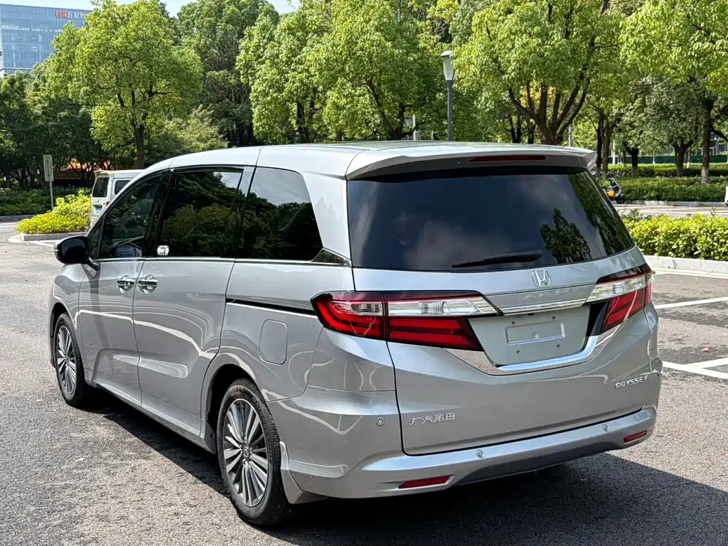 Honda Odyssey 2019 — фото 10