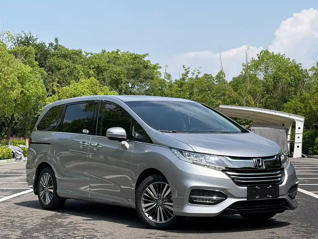 Honda Odyssey 2019 — фото 3