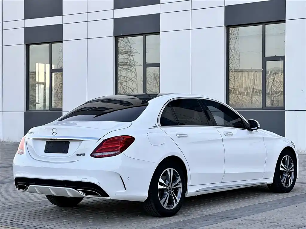 Mercedes-Benz C-Class 2018 — фото 5