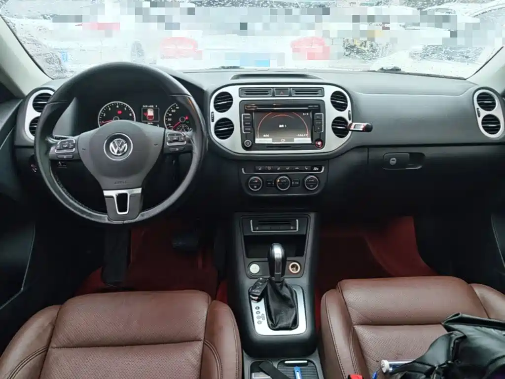 Volkswagen Tiguan 2015 — фото 10