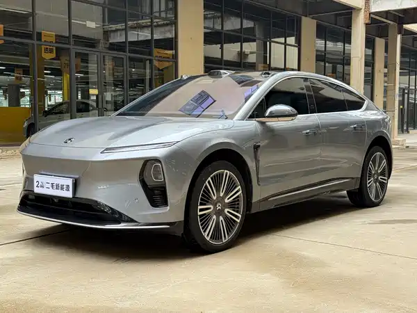 NIO ET9 2025