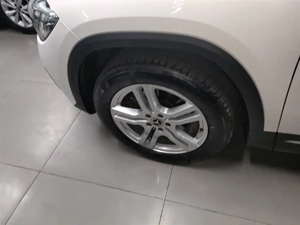 Mercedes-Benz GLA 2023 — фото 25