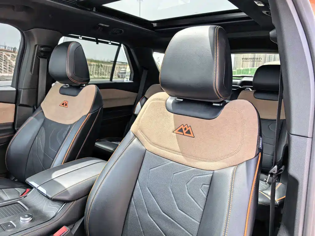 Ford Explorer 2024 — фото 11
