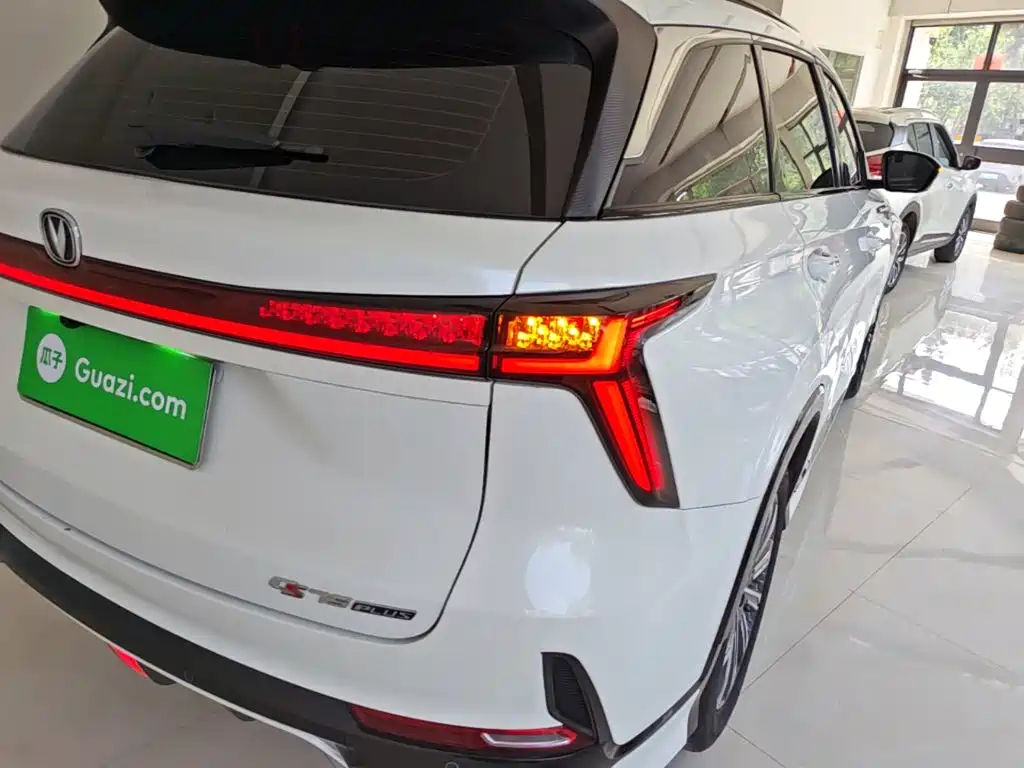 Changan CS75PLUS 2023 — фото 24