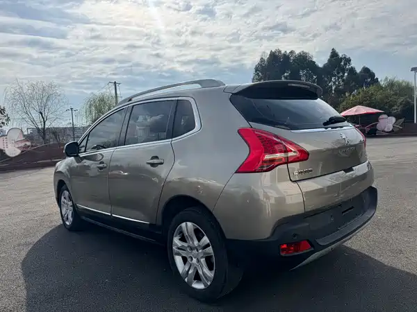 Peugeot 3008 2015