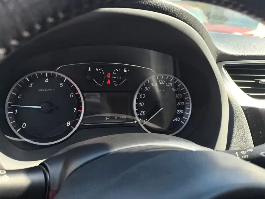 Nissan Sylphy 2018 — фото 14