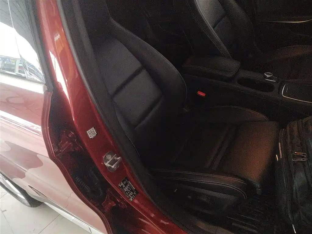 Mercedes-Benz GLA 2018 — фото 20