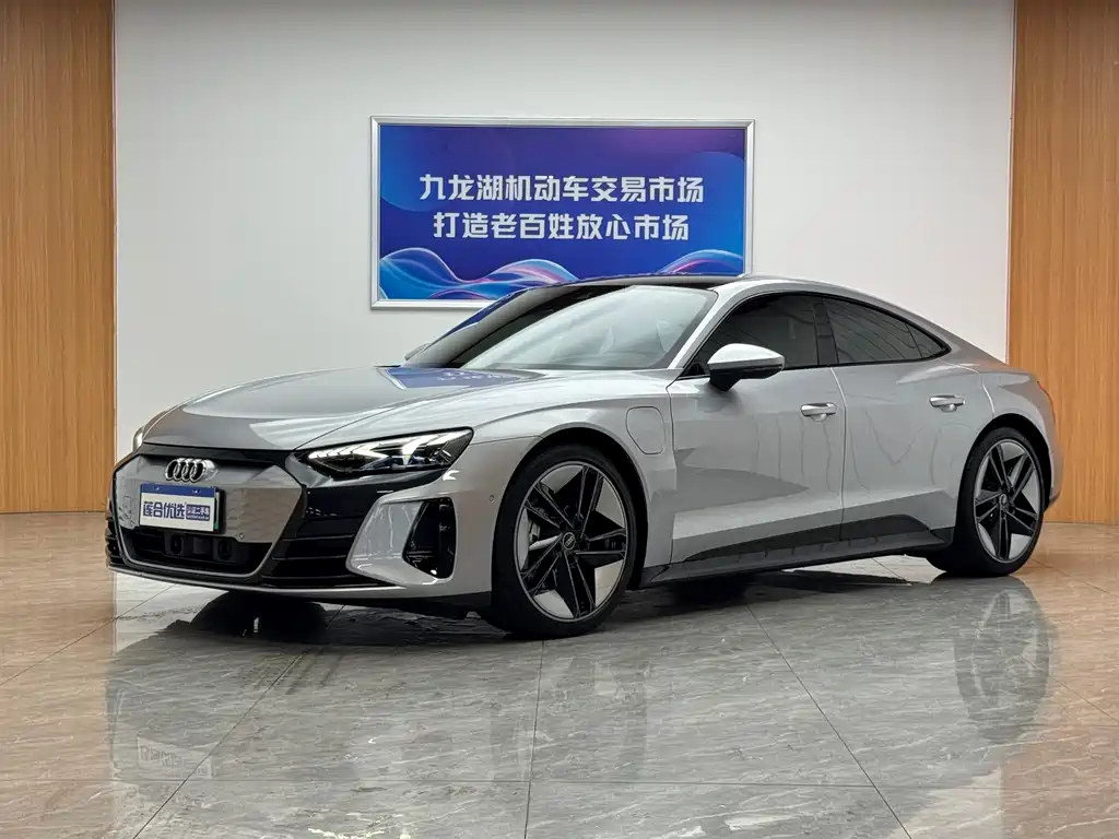 Audi e-tron GT 2024