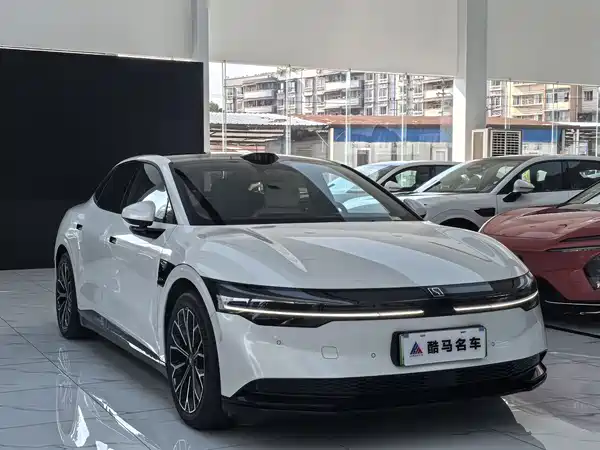 Zeekr 007 2024