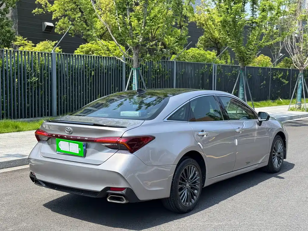 Toyota Avalon 2019 — фото 6
