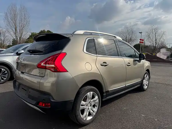 Peugeot 3008 2015