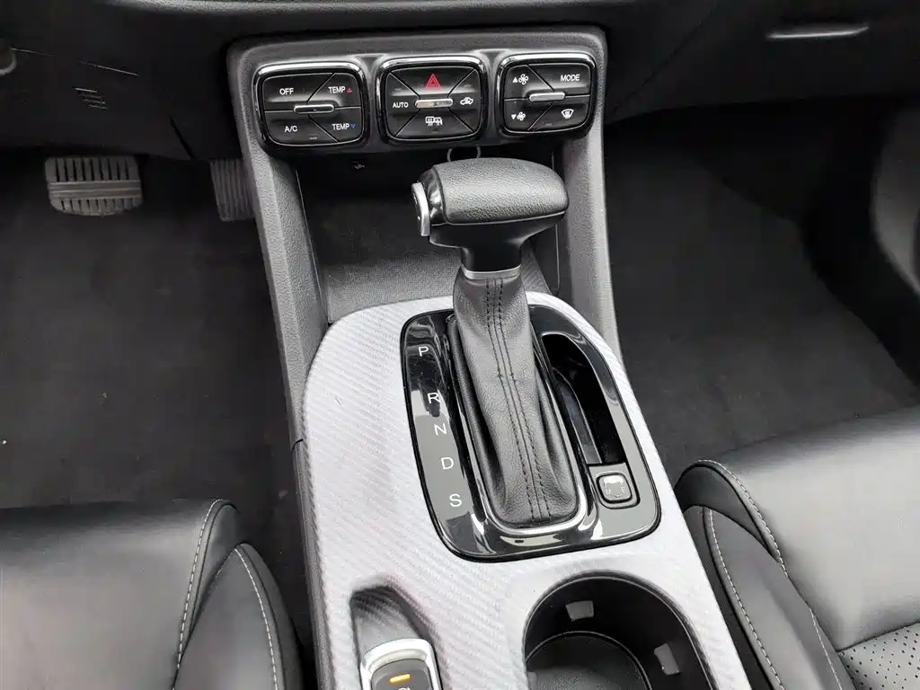 GAC Motor Trumpchi GS3 2022 — фото 13