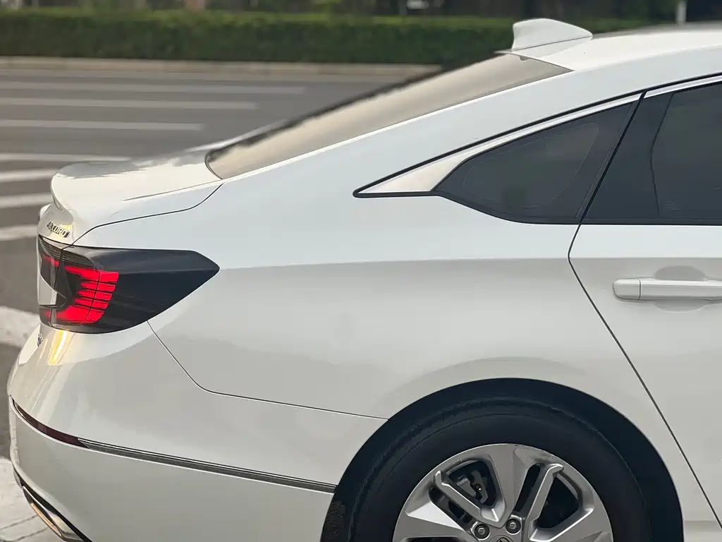 Honda Accord 2021 — фото 18