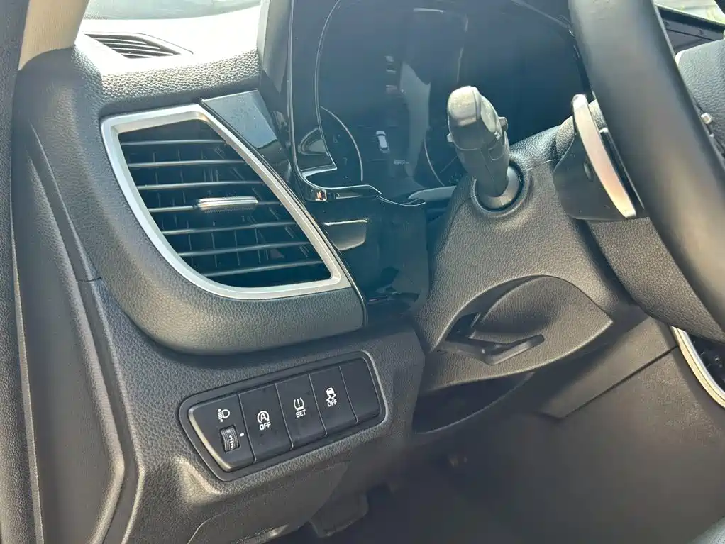 Kia KX3 Proud Running 2022 — фото 18