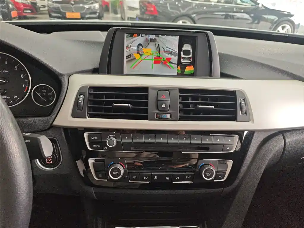 BMW 3 Series GT 2017 — фото 13