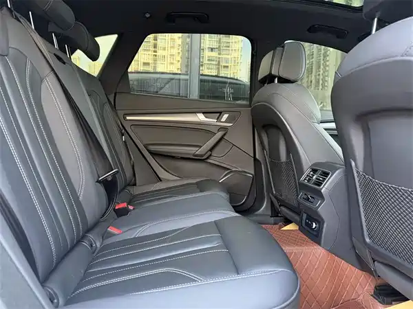 Audi Q5L 2023